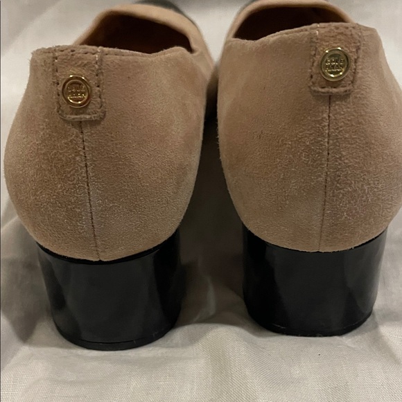 Cole Haan Beige and Black Heels. Jude suede. Size 6.5. - Picture 6 of 10